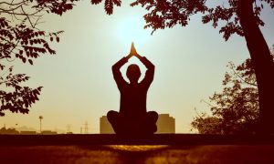Read more about the article Opdag de helbredende kræfter ved yoga og åndelighed